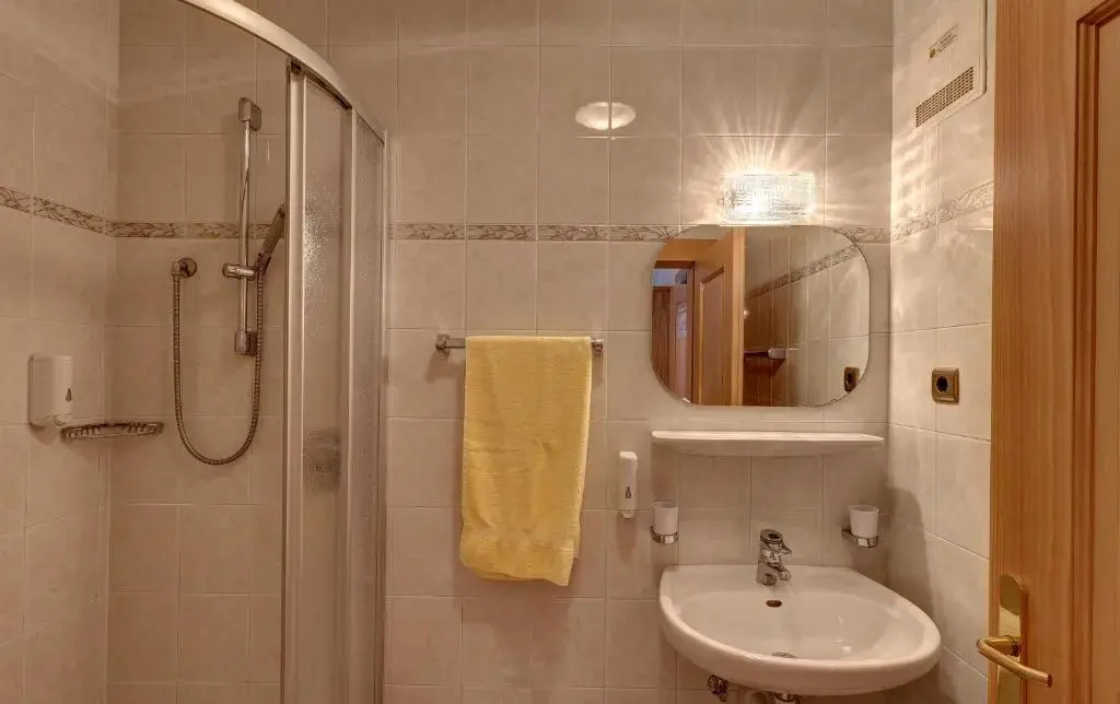 Hotel Burgfrieden - Chambres