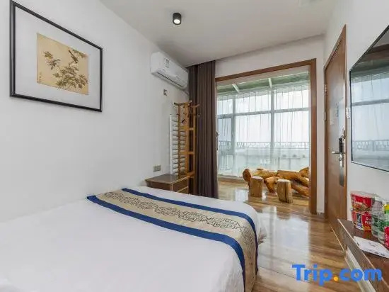 Standard Single room with balcony and with view