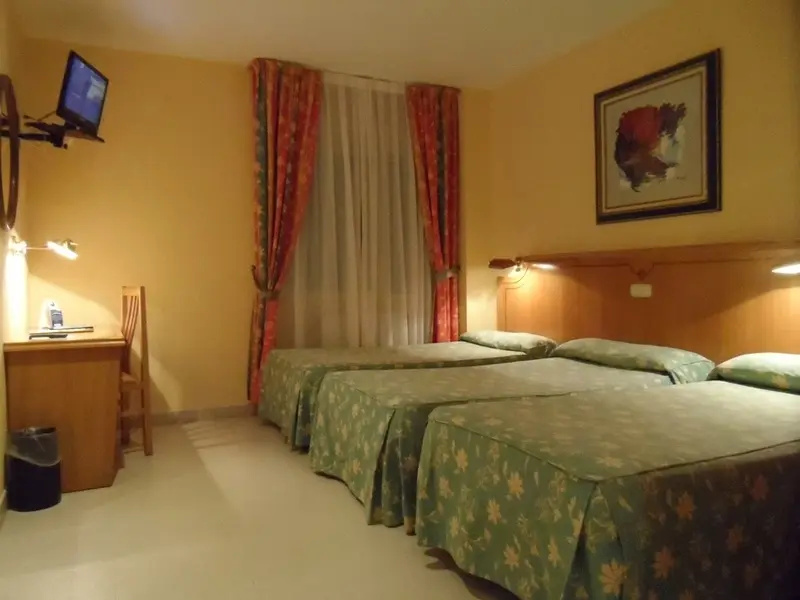 Hotel  Rey Arturo Burgos - Chambres