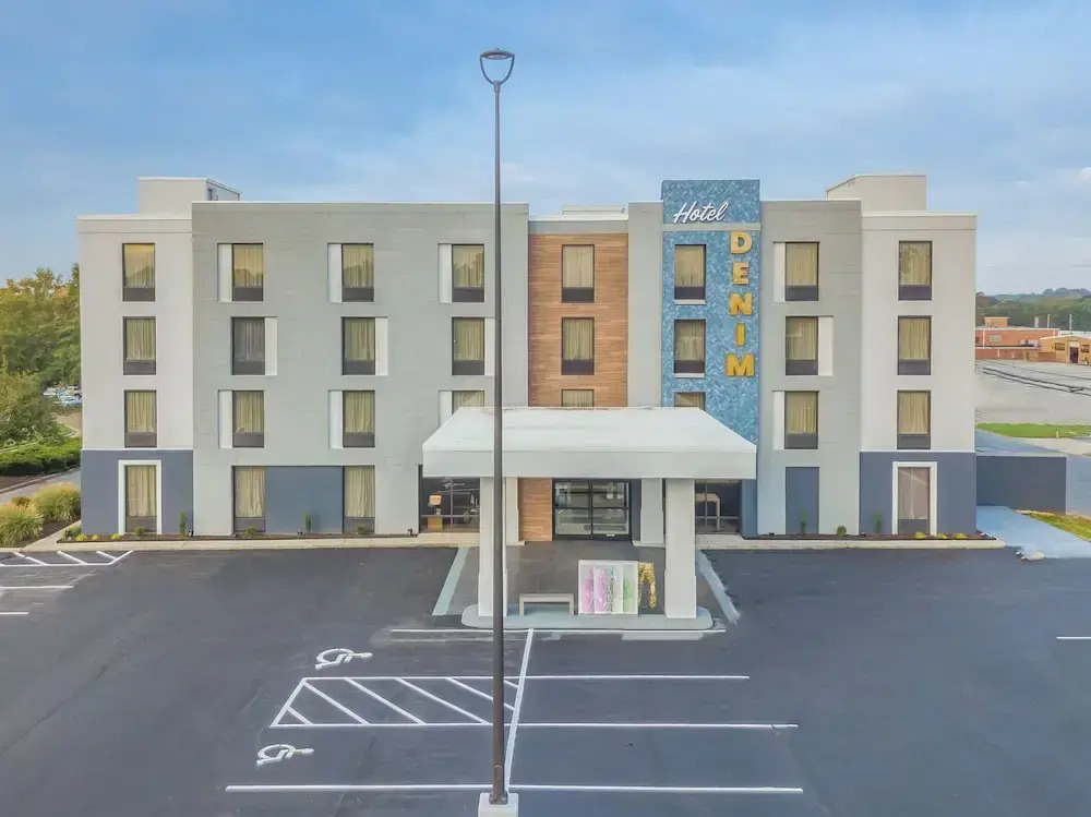 Hotel Denim — фото