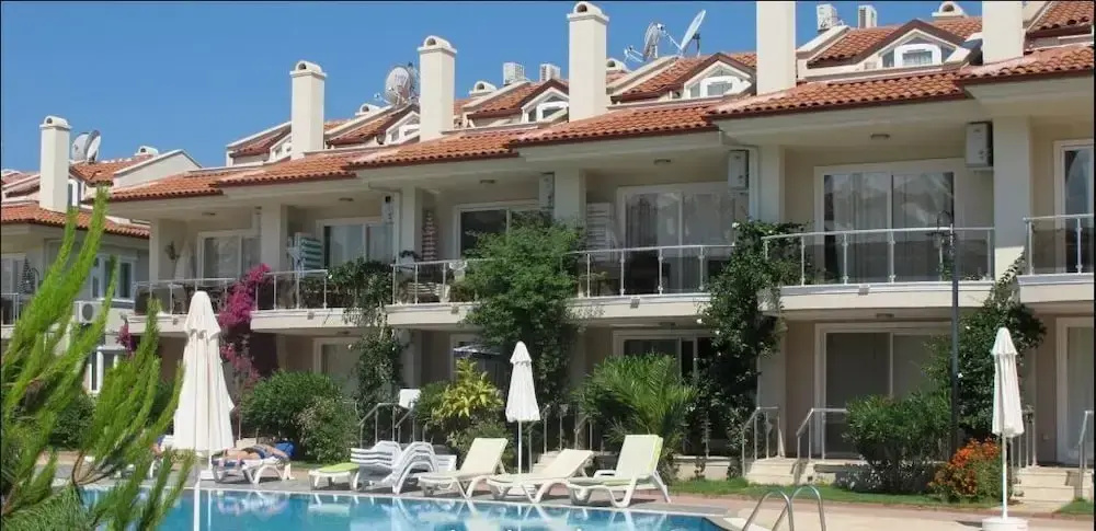 Villa AQ14 by JoyLettings