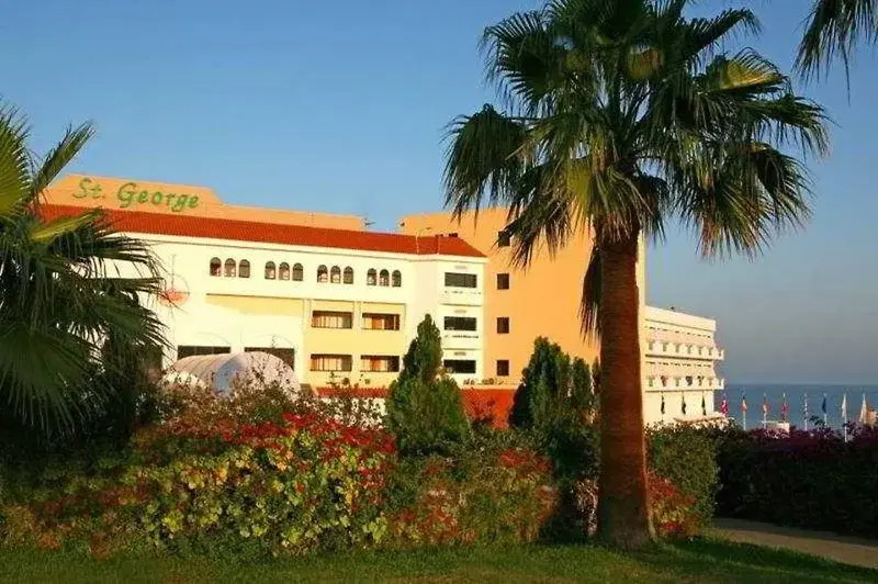 St. George Hotels