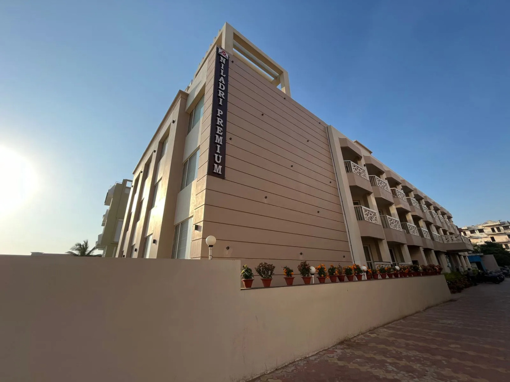 Hotel Niladri Premium