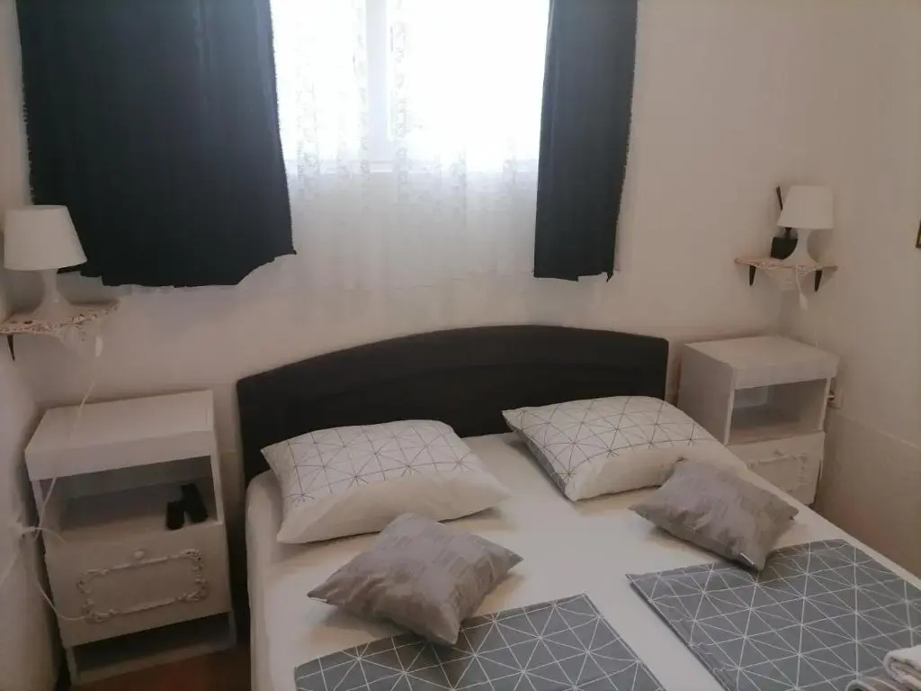 Rooms Mara - Chambres