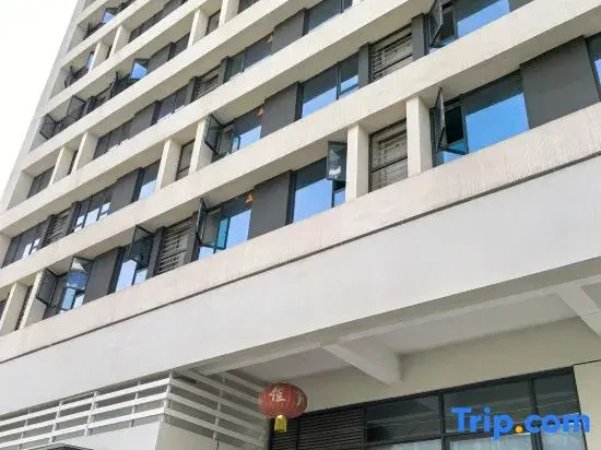 Miss Wanxiang Chain Hotel (Southwestern University of Finance and Economics Liulin Campus)