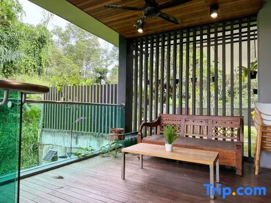 Balcony & Terrace