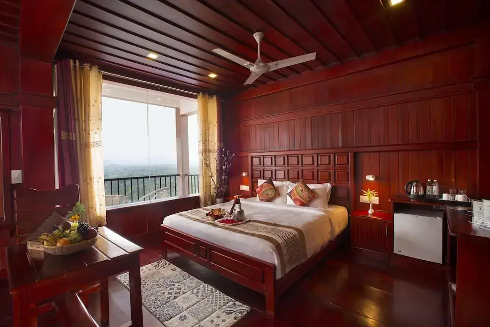 Suite with balcony