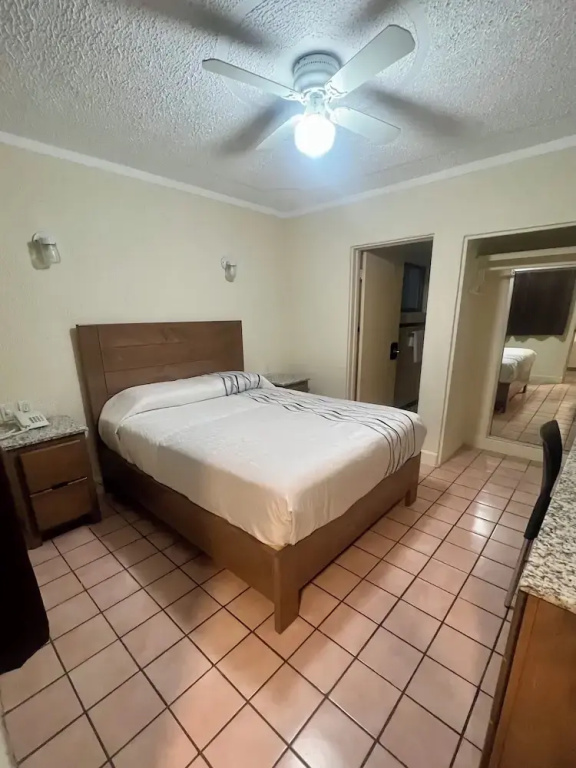 Standard Double room (full double bed)
