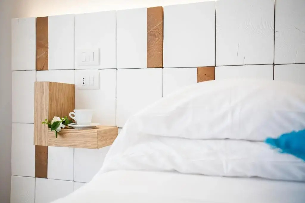 Deluxe Double room (full double bed)
