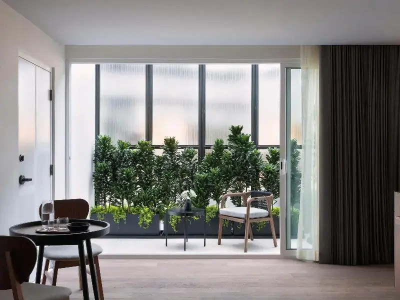 1 Bedroom Suite with view