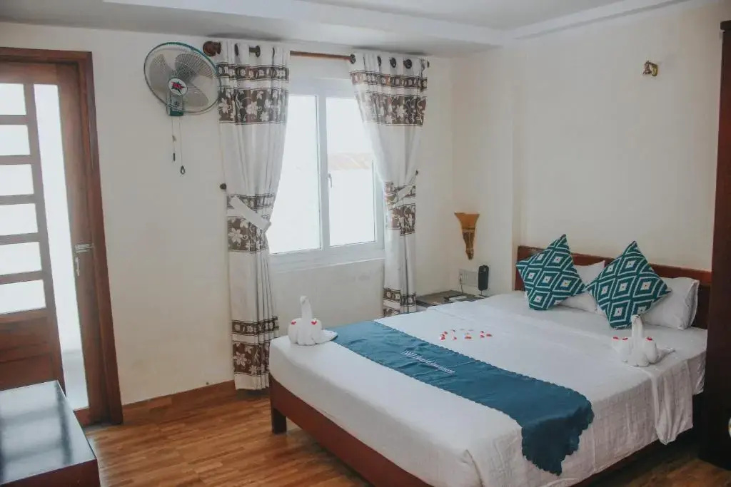 Superior Double room (full double bed)