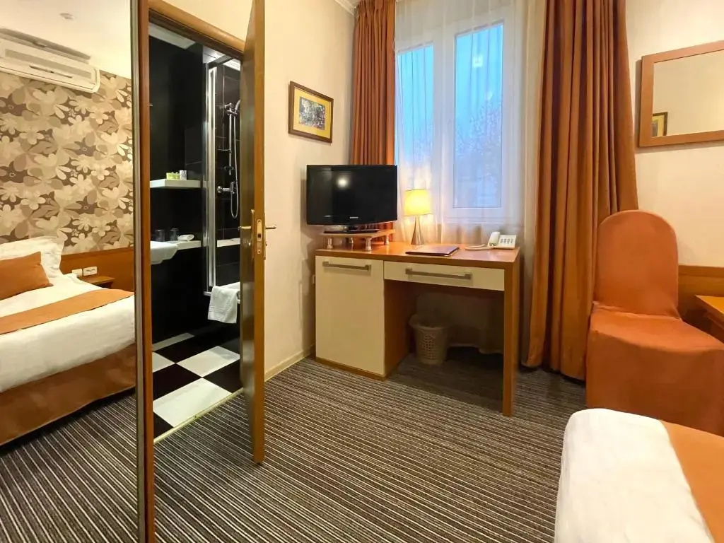 Eney Hotel - Chambres