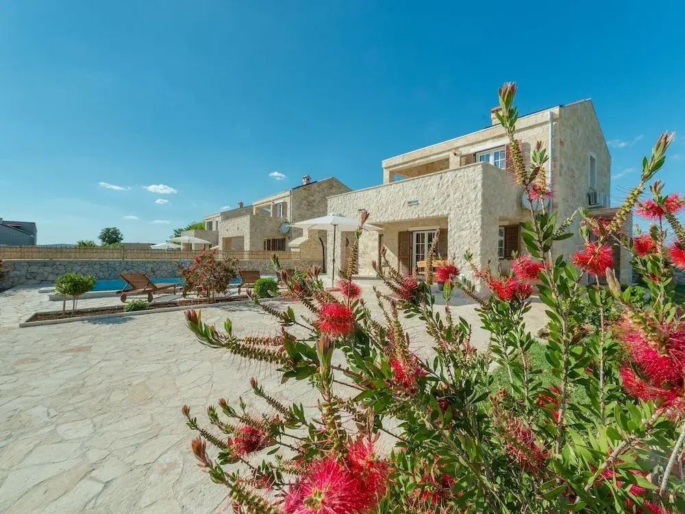 Beautiful Villa in Privlaka With Heated Swimming Pool