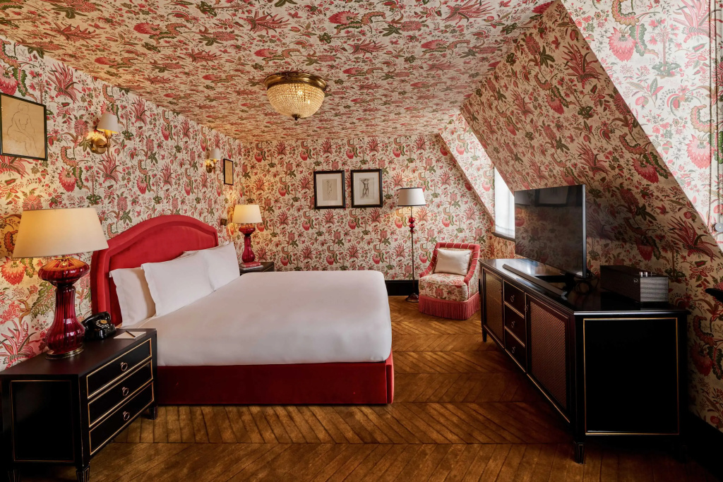 Superior room