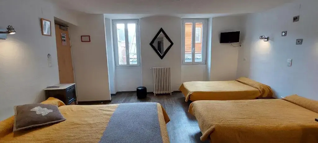 Standard Quadruple room