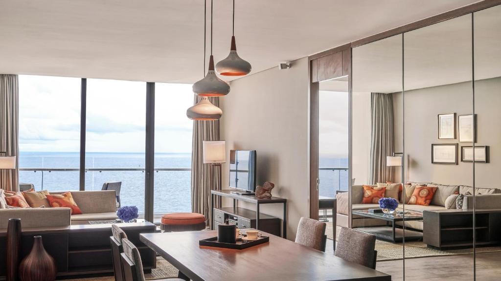 Intercontinental Phu Quoc Long Beach Resort