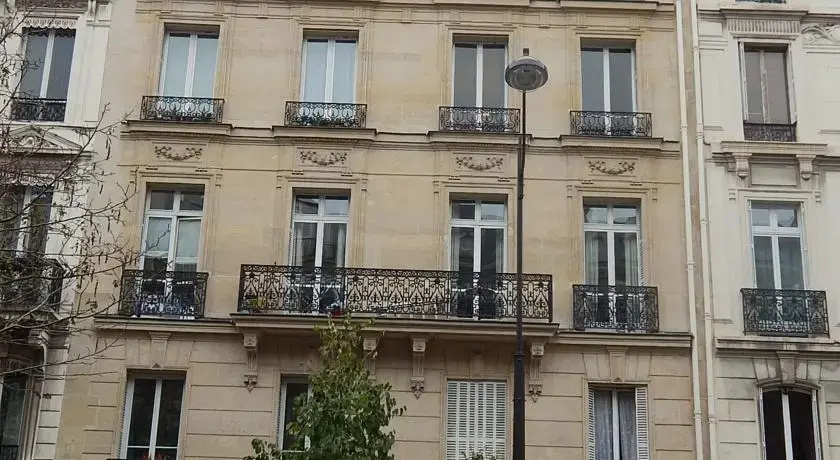 Apartment Paris - Voltaire