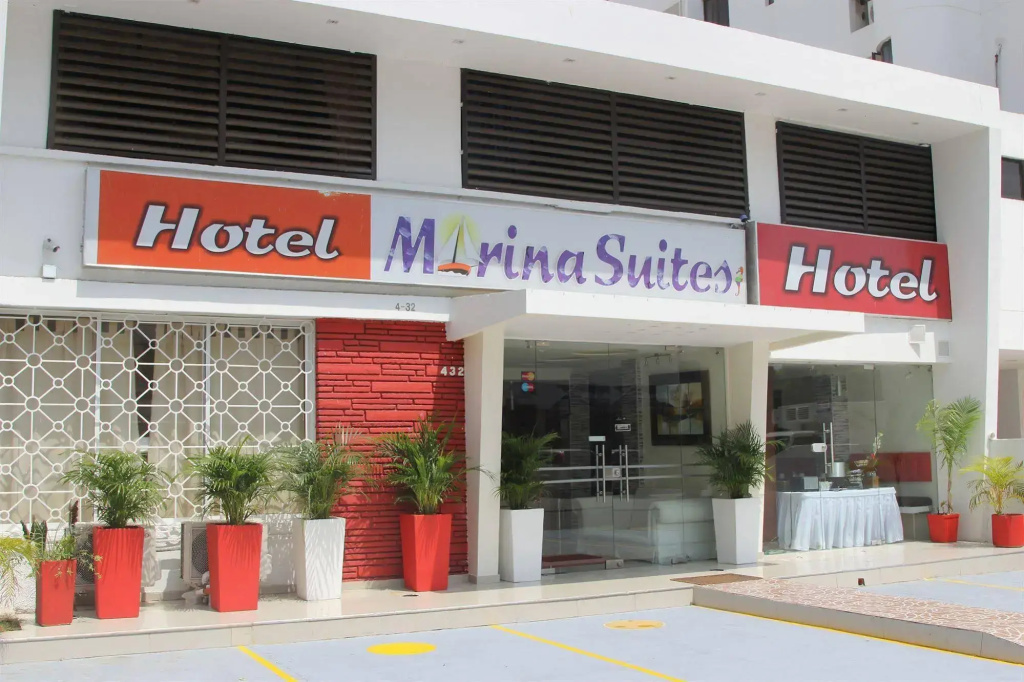 Hotel Marina Suites By Geh Suites