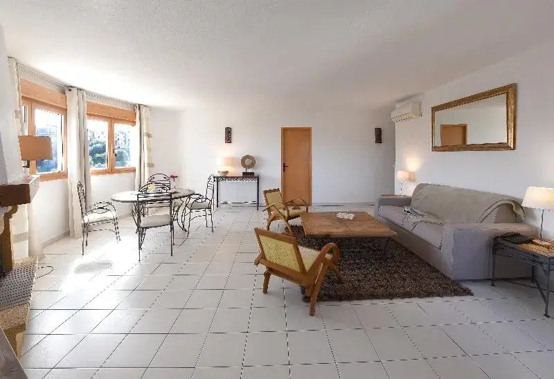 Suite with balcony