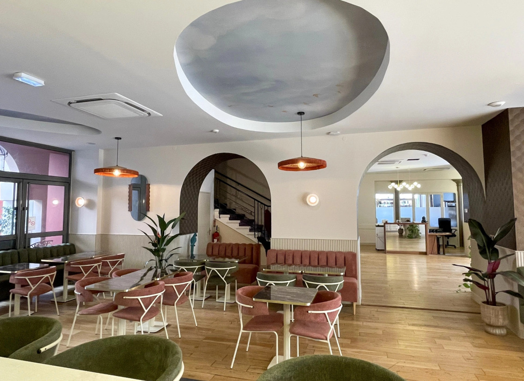 Voir la photo 1 — Hotel de Paris
