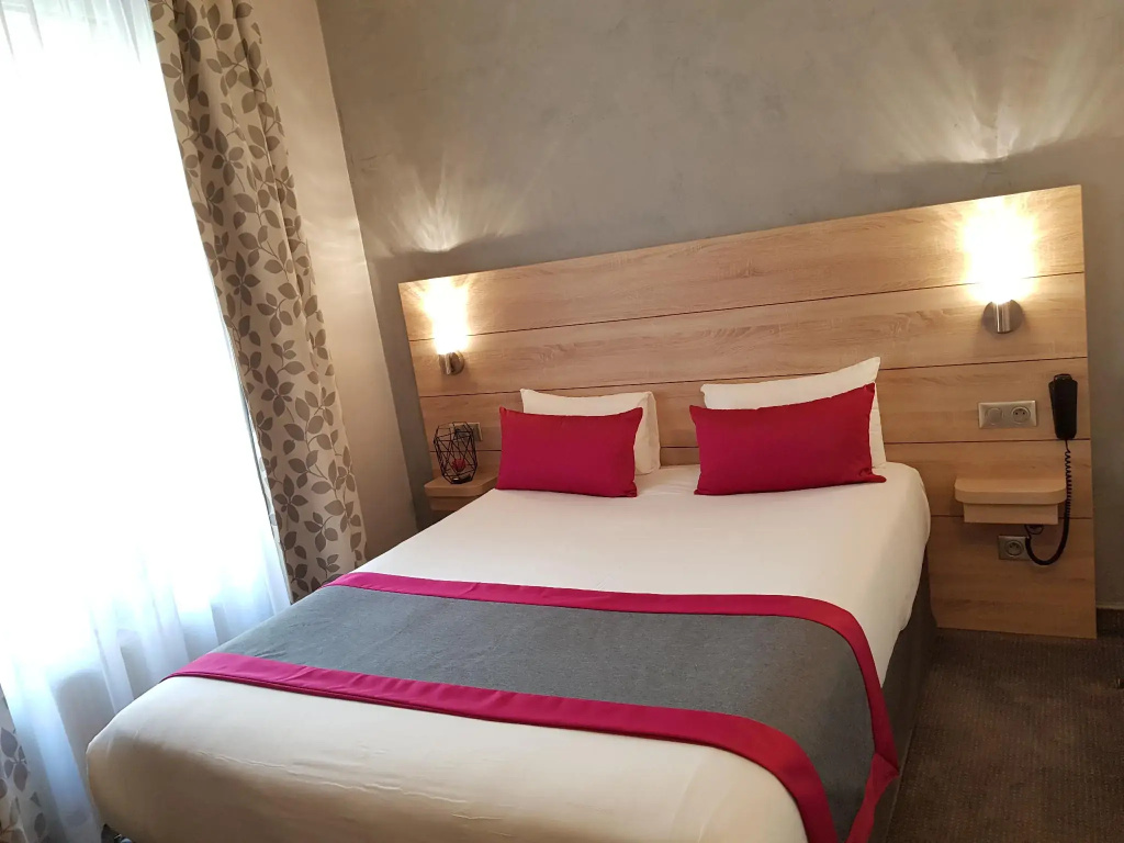 Economy room