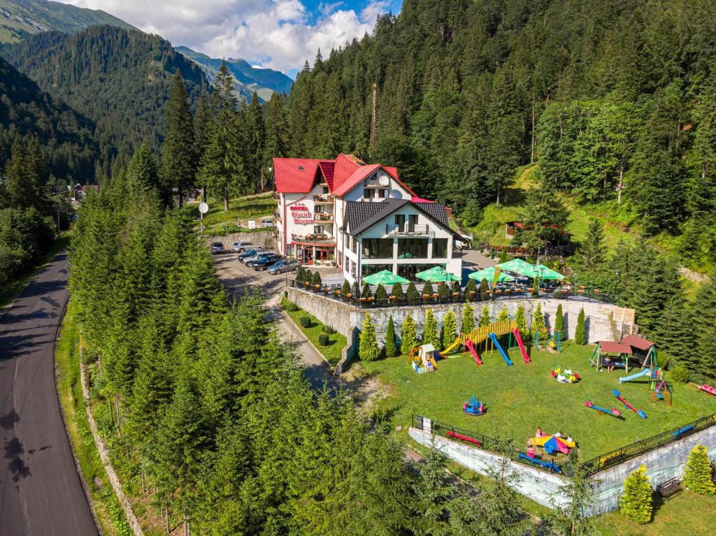 Hotel Piscul Negru