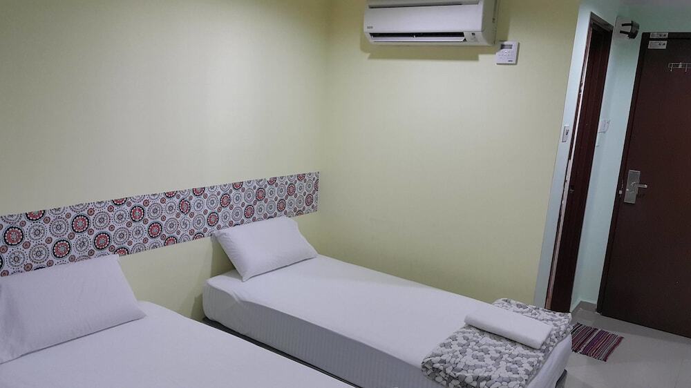 First And New Star Hotel