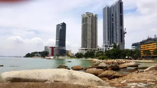 Beach & Waterfront