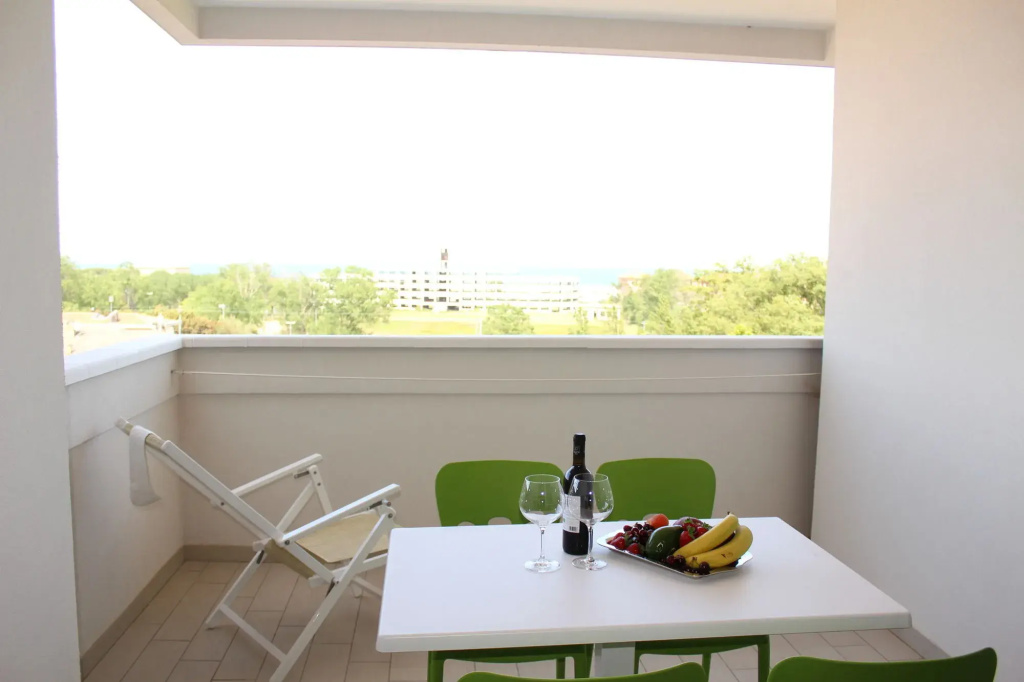 Balcony & Terrace