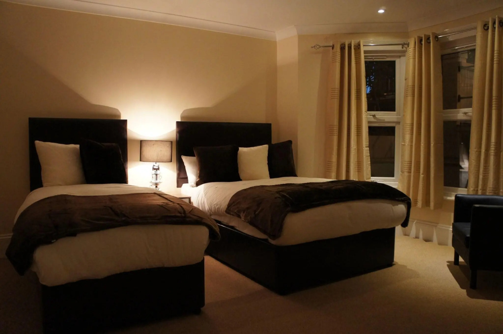 Отель Sapphire Hotel в Лондоне