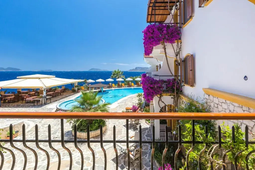 Standard Double room with sea view (full double bed)