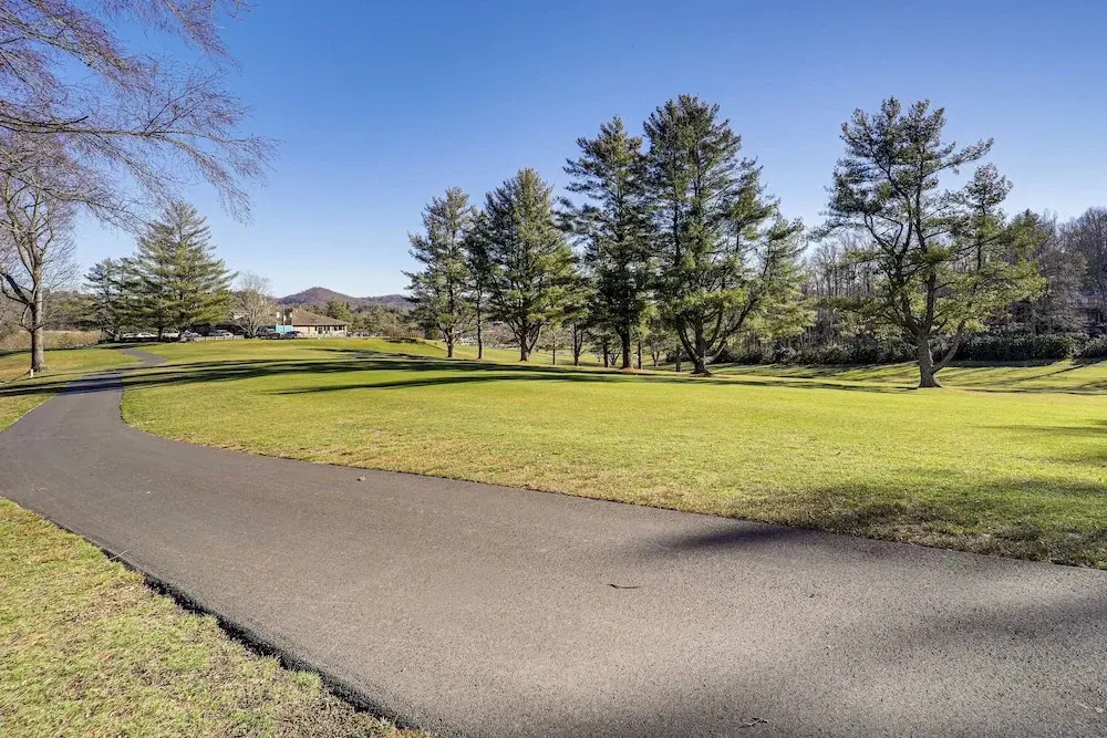 Mountain Golf Family Home w/ Deck in Spruce Pine