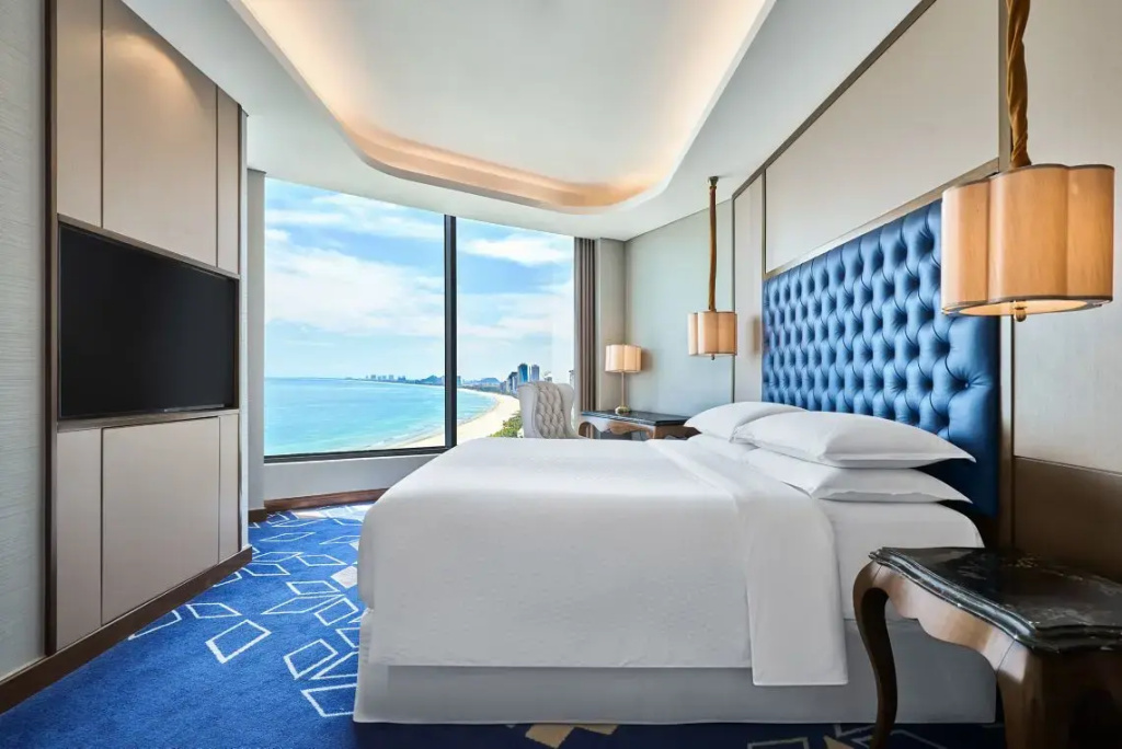 1 Bedroom High Floor Double Corner Suite with ocean view (full double bed)