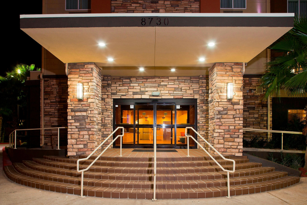 Fairfield Inn & Suites by Marriott Houston Hobby Airport.