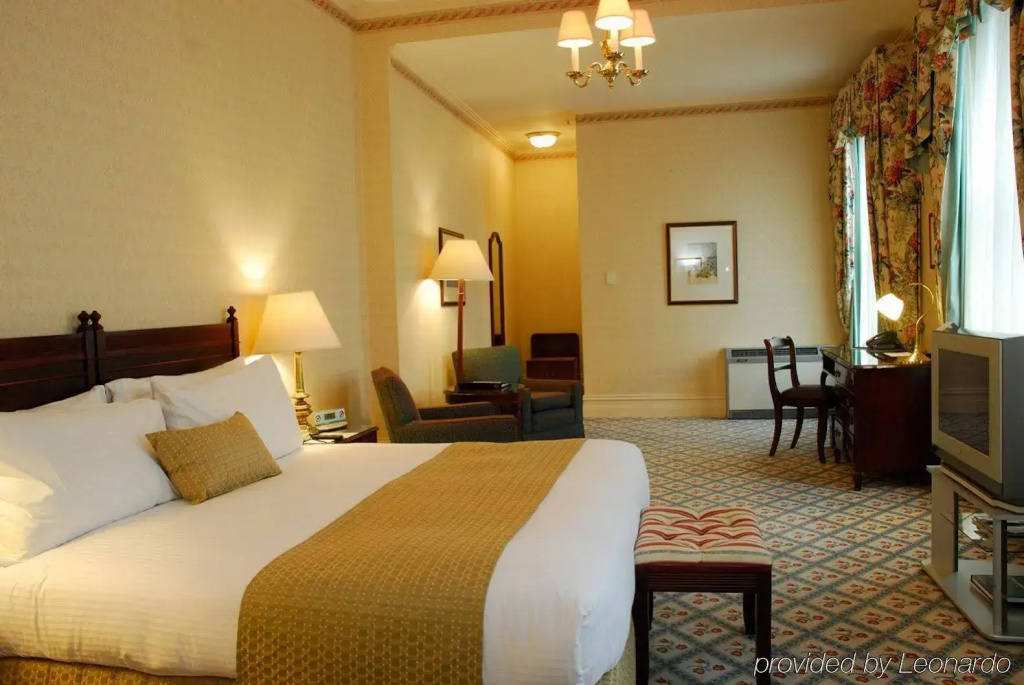 The Hotel Windsor