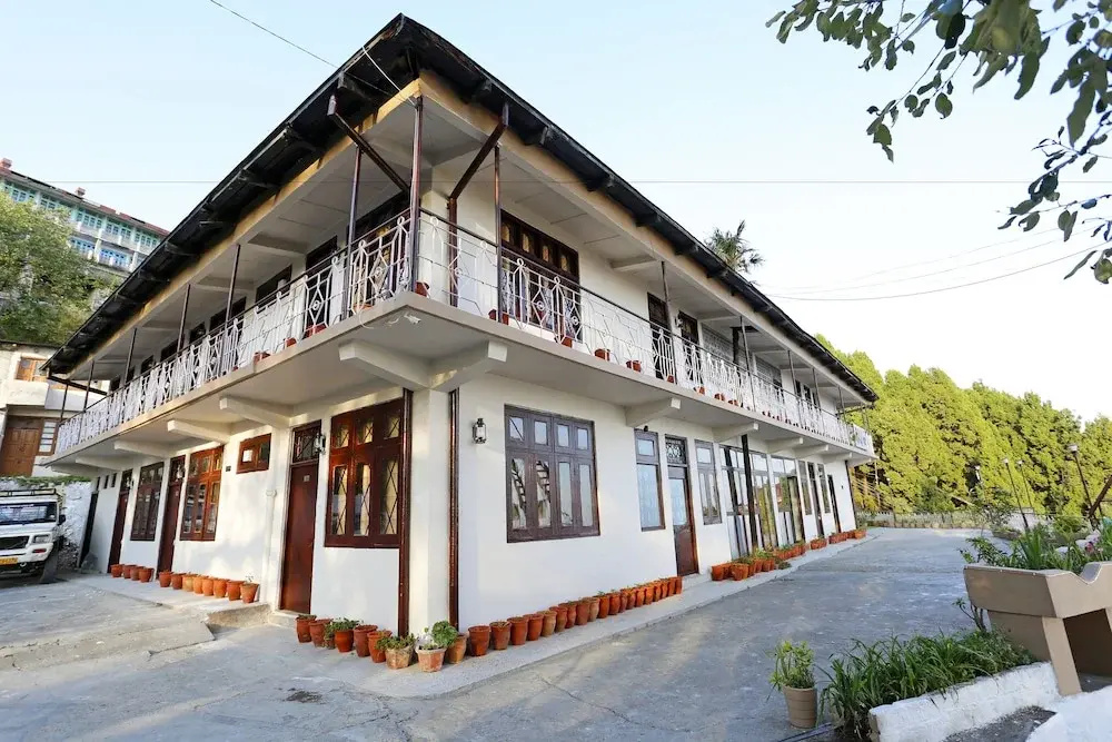 Hotel Raj Deluxe