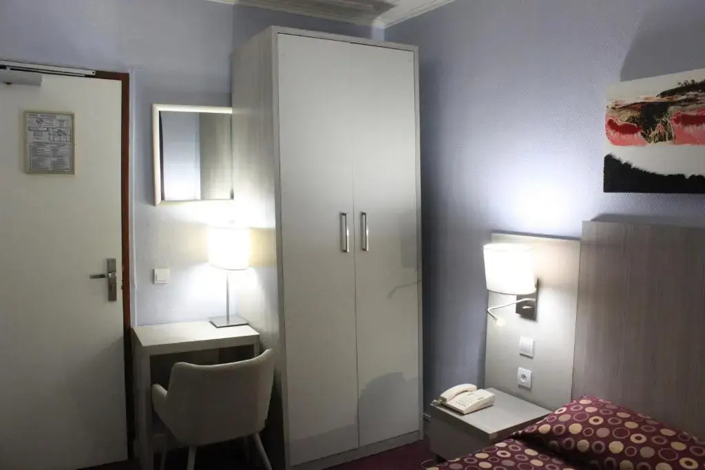 Superior Double room (full double bed)