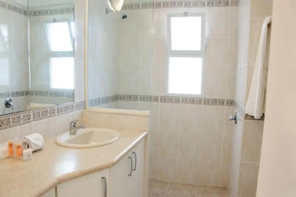 1 Bedroom Apartment with balcony