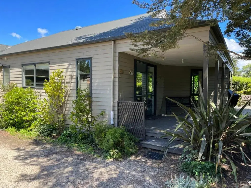 16a Torquay Tce