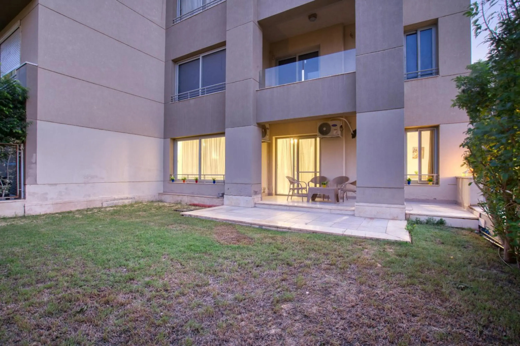 Luxurious 1 BR Apartment near Point 90 Mall✯