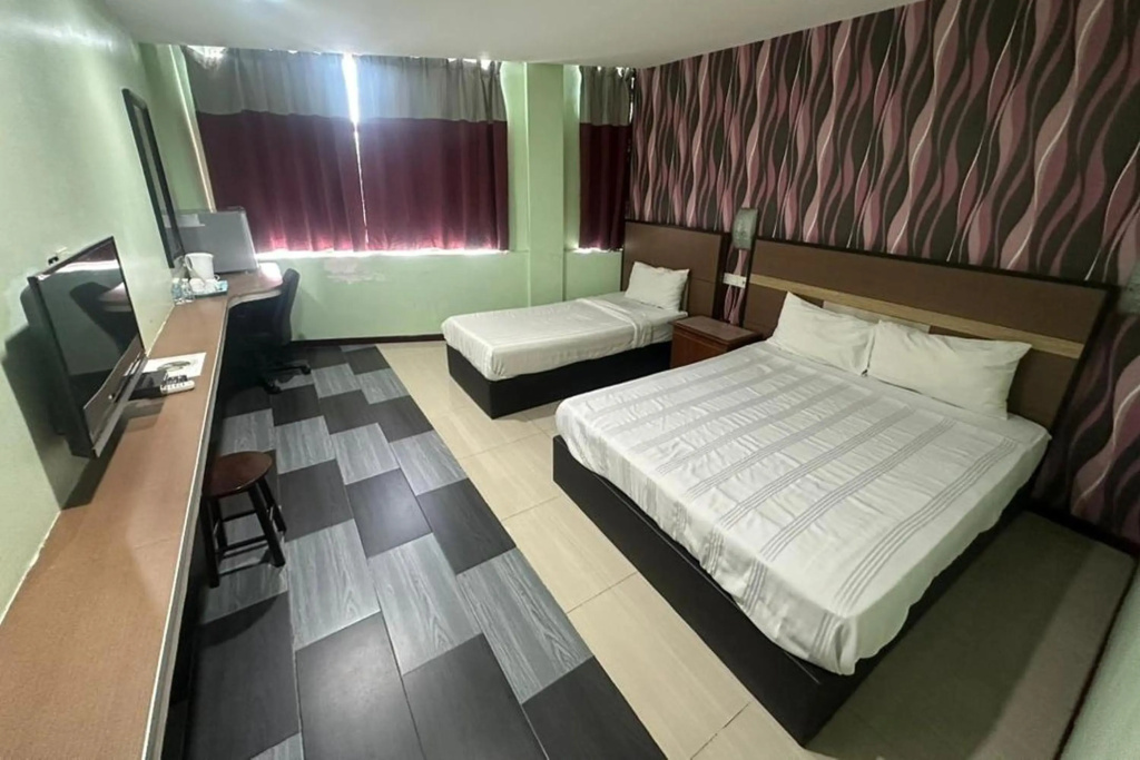 Midtown Villa Hotel — 5