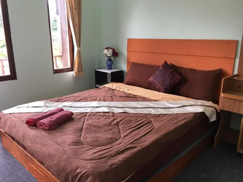 Double Wooden Standard House with Terrace (full double bed)