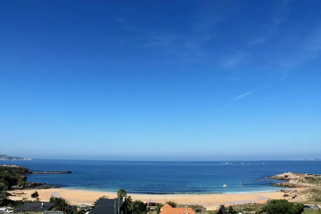 Beach & Waterfront