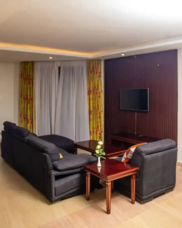 3 Bedrooms Suite