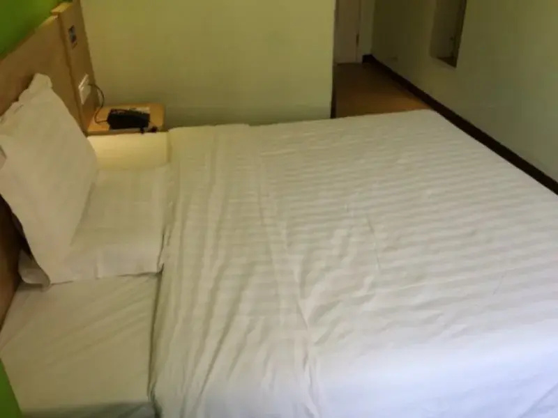 7 Days Inn Yulin Bo Bai Jin Xiu Plaza Branch