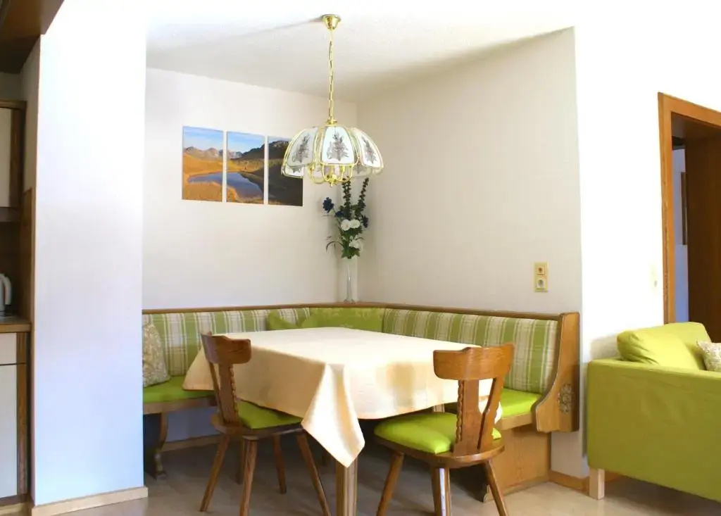 2 Bedrooms Apartment with balcony