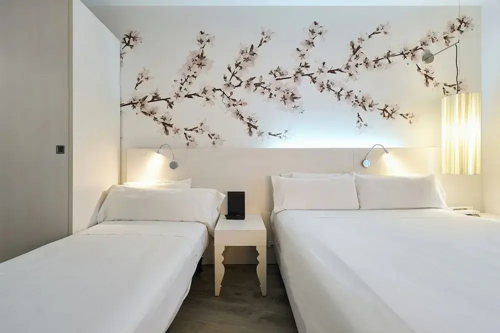 Triple room