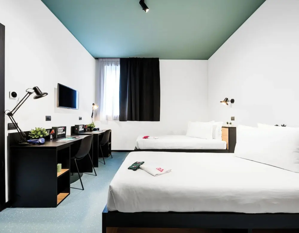 Hotel photo 2