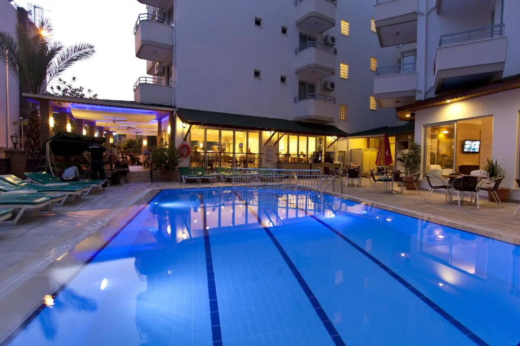 Remi Hotel - Général