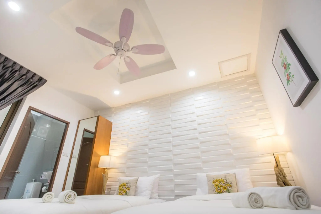 Deluxe Double room (twin beds)